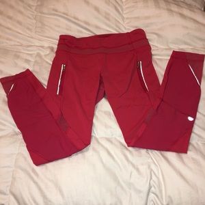 Pink mid-rise Lululemon leggings